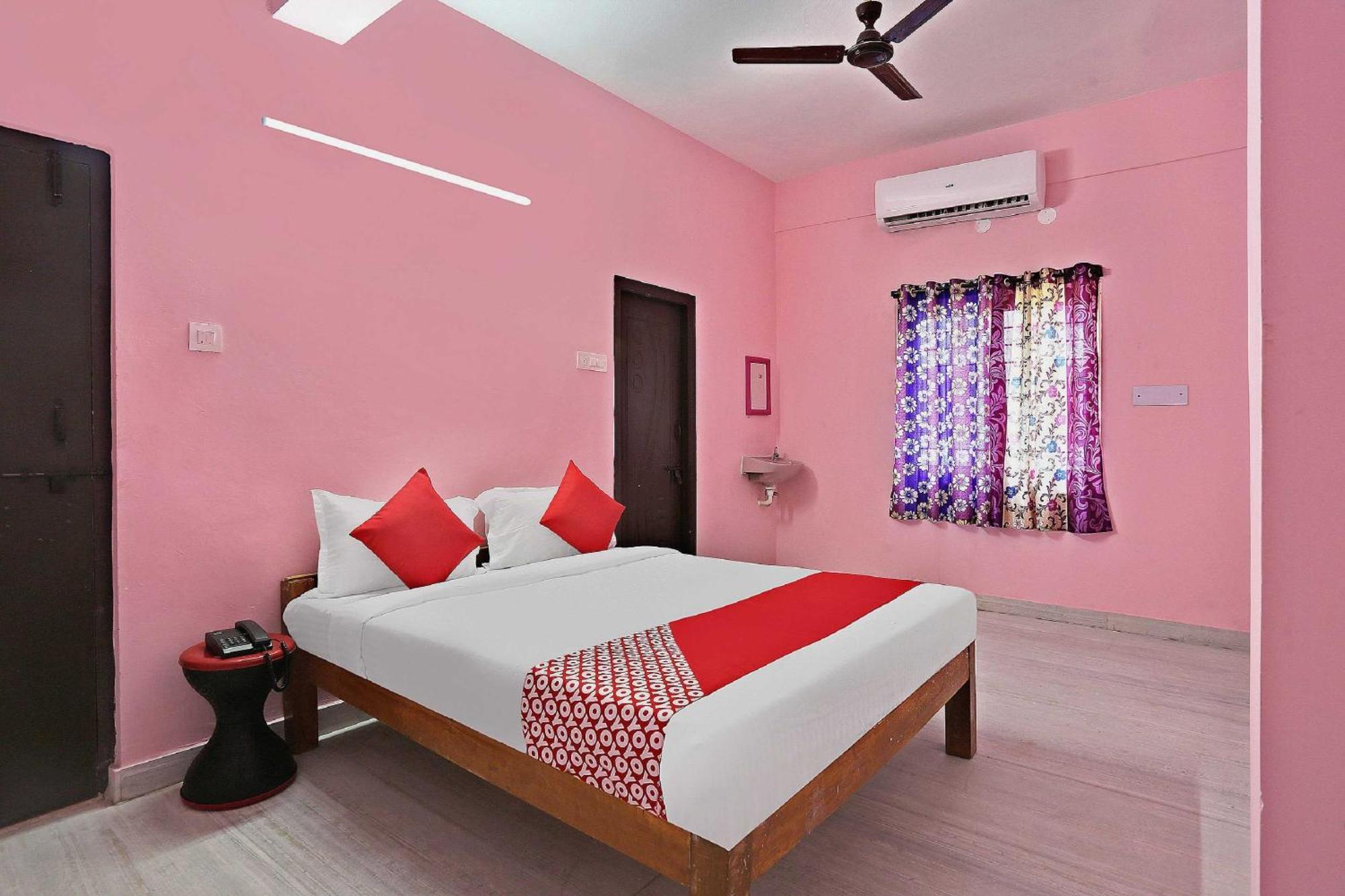Hotel O Sruan Inn Hyderabad Exterior photo