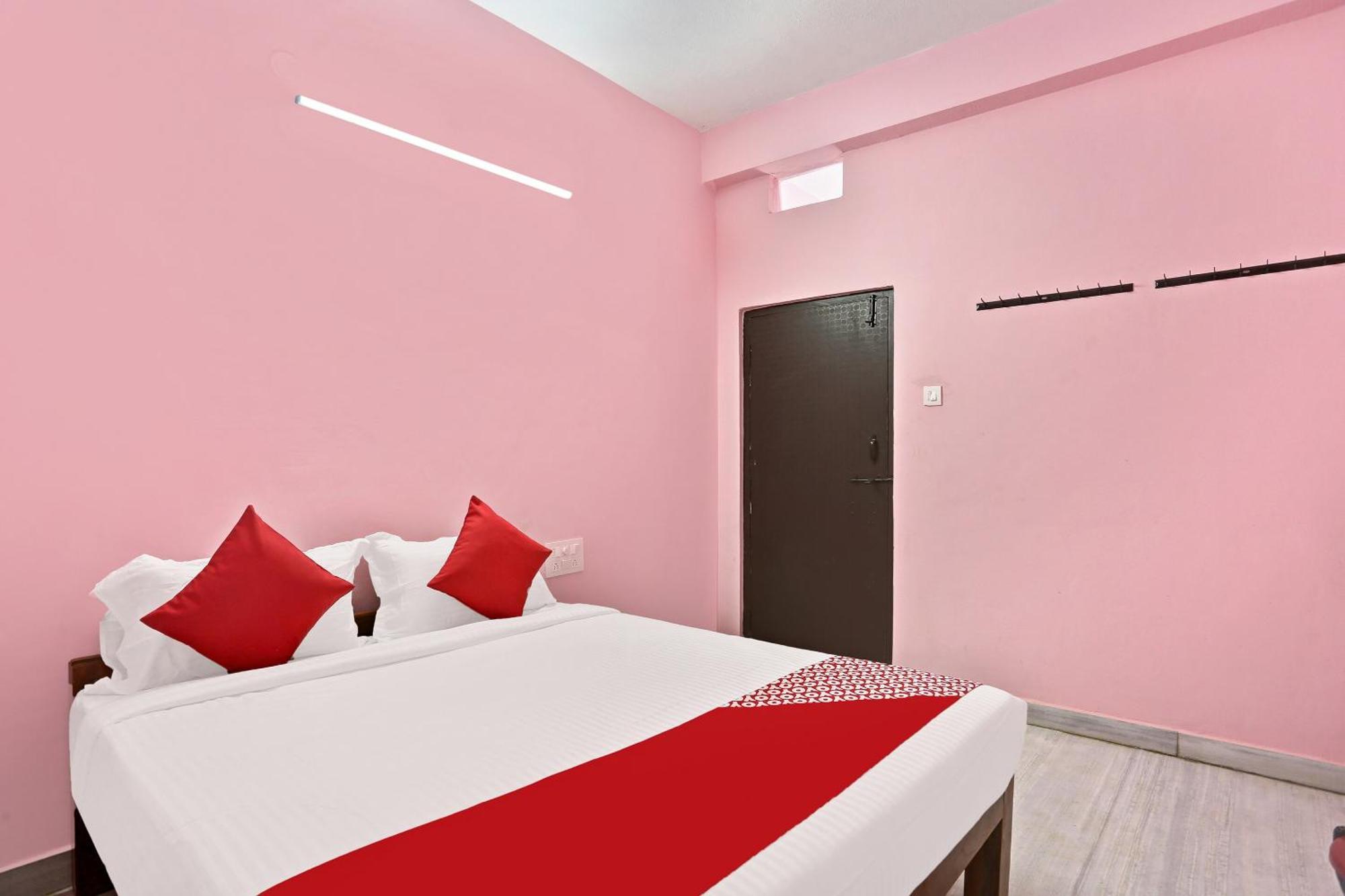 Hotel O Sruan Inn Hyderabad Exterior photo